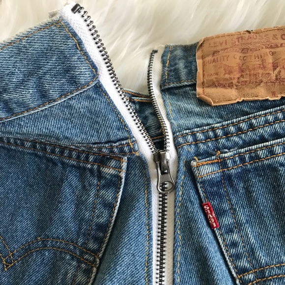 levis jeans back zipper